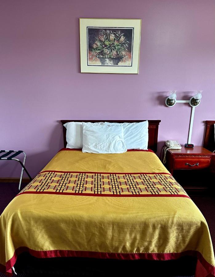 Attica Inn Zewnętrze zdjęcie